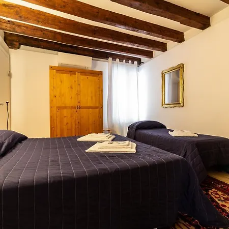 Apartment Veneziacentopercento & Venice