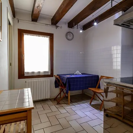 Apartment Veneziacentopercento & *