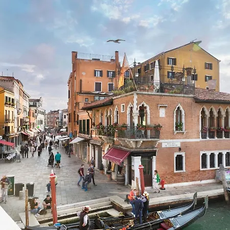 Palazzina Veneziana 2*