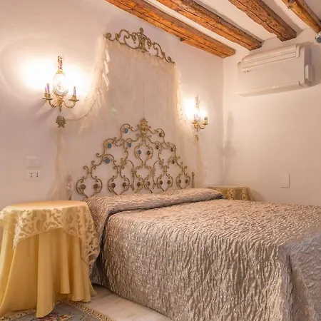 Apartment Noble House With @original Venetian Murales Venice