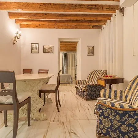Noble House With @original Venetian Murales Venice
