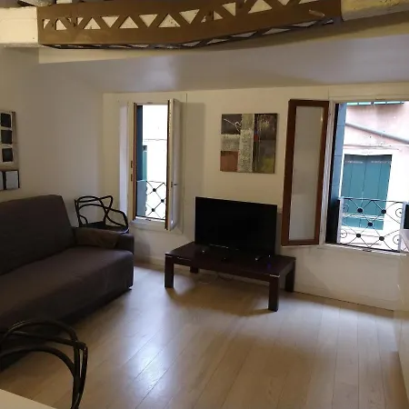 Casa Santa Fosca Apartment *