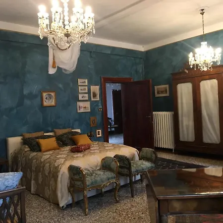 La D'ella *