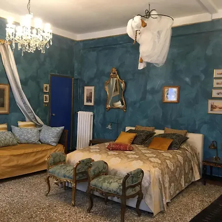 La D'ella Bed & Breakfast *
