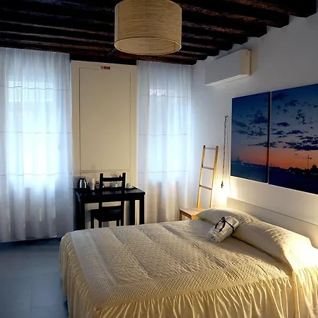 Guest house Sottopiano - Comfort In The Center Venice