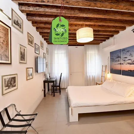 Sottopiano - Comfort In The Center Venice
