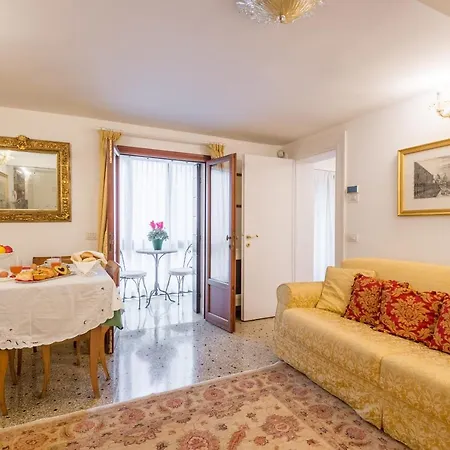 Apartment Ca' Dei Cuori On The Grand Canal Venice