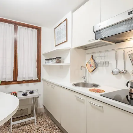 Apartment Ca' Dei Cuori On The Grand Canal