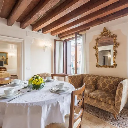 Apartment Ca' Dei Cuori On The Grand Canal Venice