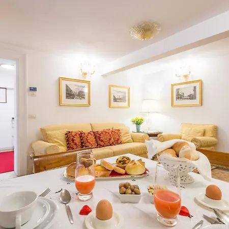 Apartment Ca' Dei Cuori On The Grand Canal Venice