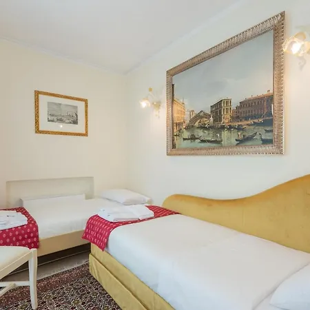 Ca' Dei Cuori On The Grand Canal Venice