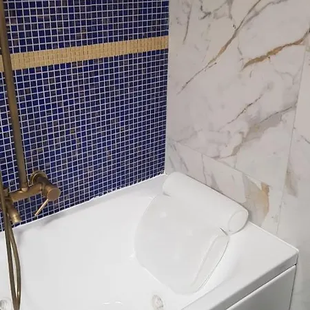 Golden Place 威尼斯