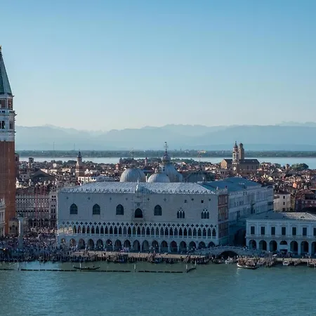 Apartment La Casa Del Pescatore: A Lovely Escape In Venice!!