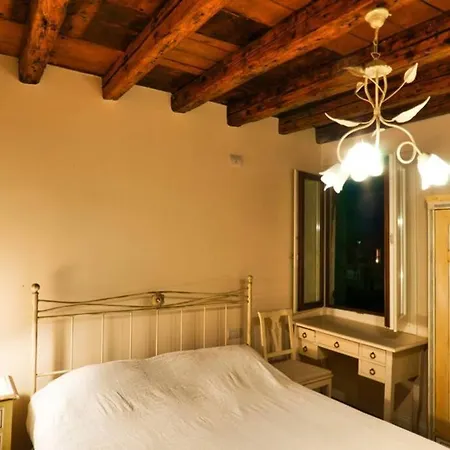 La Casetta Rosa - Vista Sul Canale Apartment *