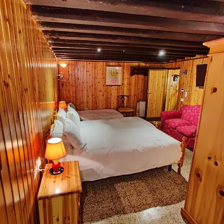 La Casa Del Pescatore: A Lovely Escape In Venice!! *