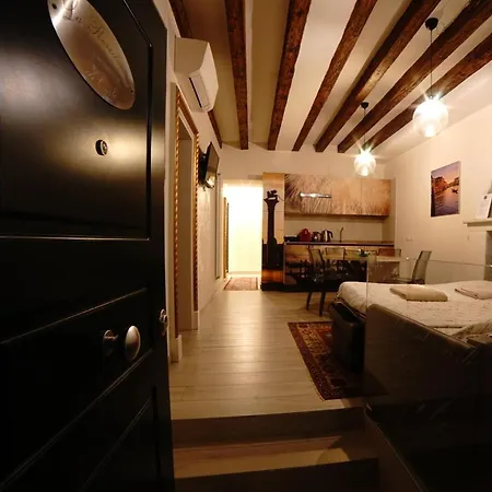 La Residenza Di Carlo Close To Piazza San Marco Apartment Venice