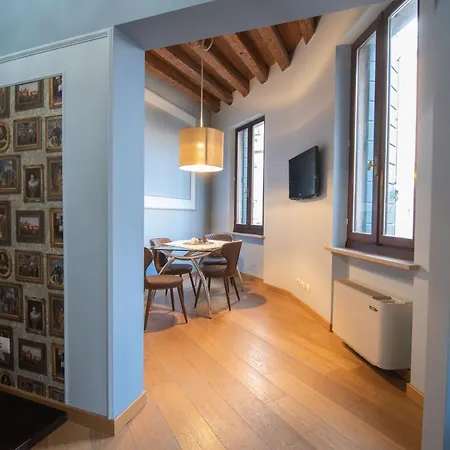 Appartamenti Venezia Apartment *