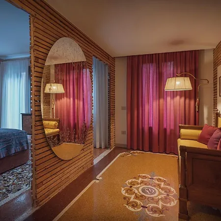 Cinqueteste Luxury Guest house 2*