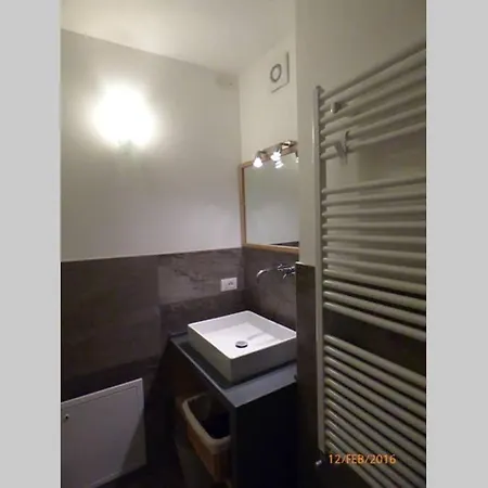 Beautiful House In דירה ונציה