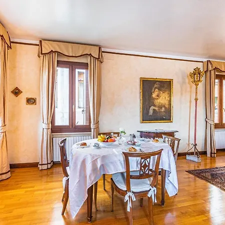 Apartment Ca' Pellegrini Luxury Grand Canal *