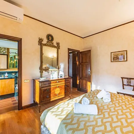 Ca' Pellegrini Luxury Grand Canal Apartment
