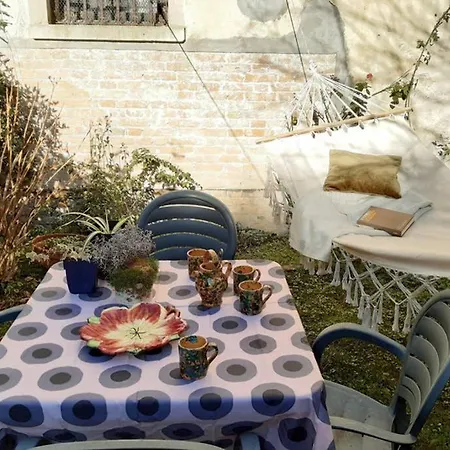 Casa Pusterla * Venice