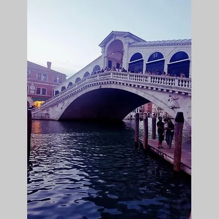 Large 3 Flat Rialto * Venedig