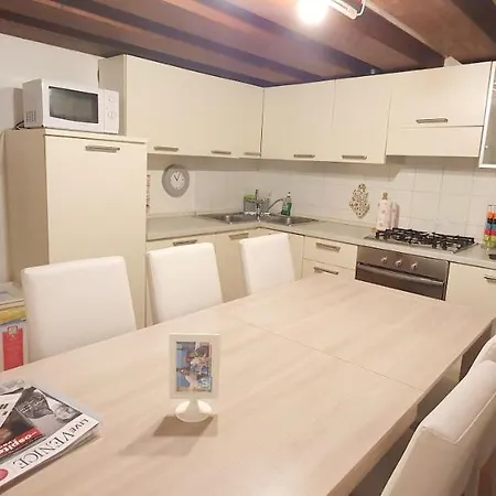 Wellvenice Rialto Apartment