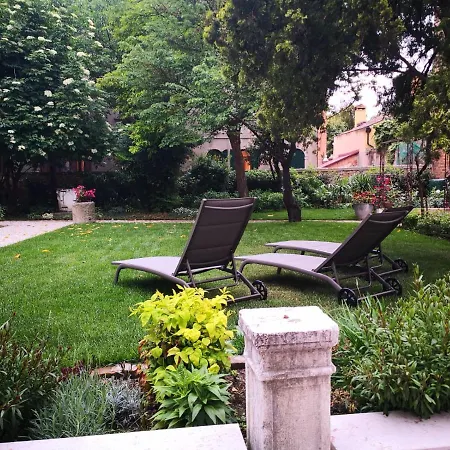 Cinqueteste Luxury 2*