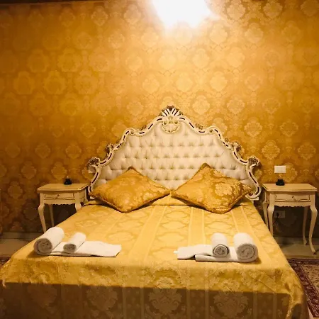 Apartment La Residenza Di Carlo Close To Piazza San Marco Venice