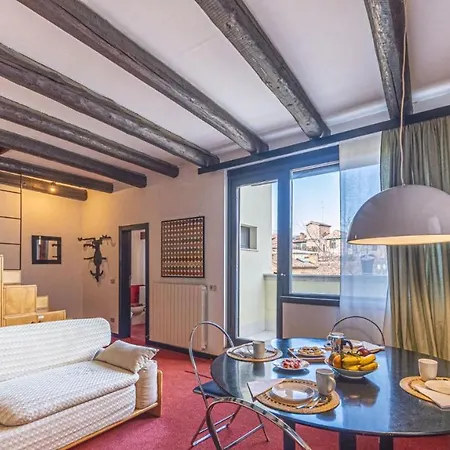 Penthouse Accademia Apartment Venice