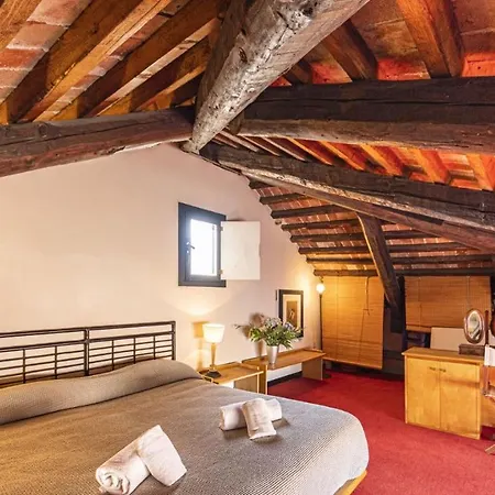 Penthouse Accademia Apartment