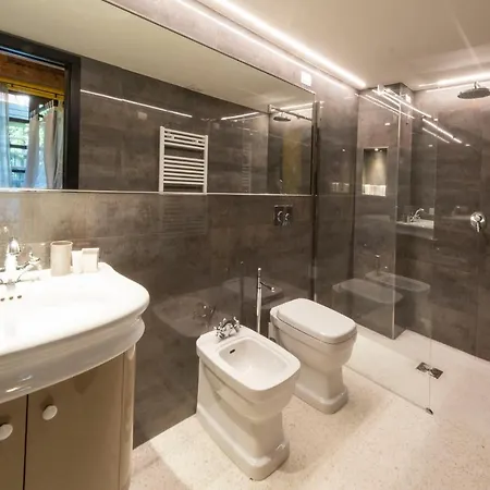 Poli Aparthotel 2*