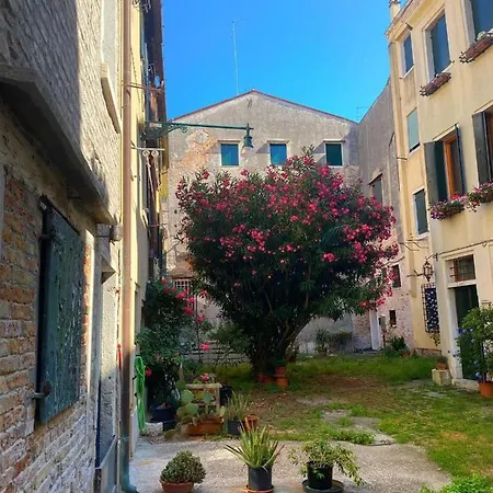 Apartment The Glamour Of San Marco Venice