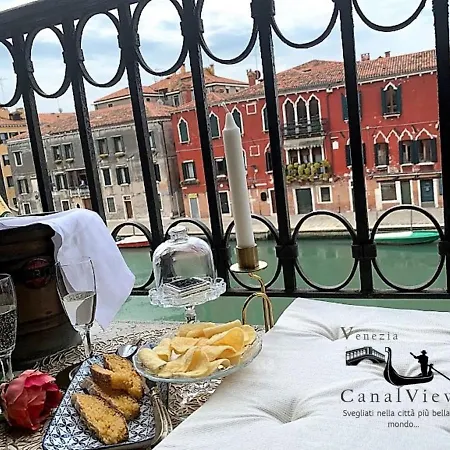 Canal View Homestay szállás