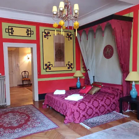 Charming Large Palazzo In Center For Up To 9 People Apartment