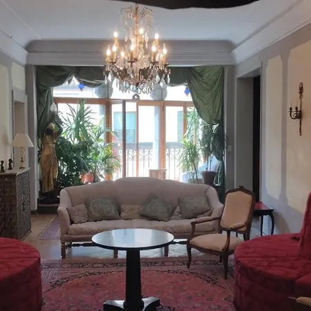 Charming Large Palazzo In Center For Up To 9 People *