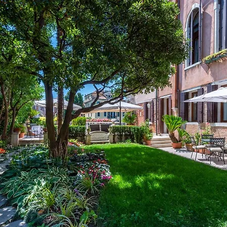 Apartment Ca' Dei Cuori On The Grand Canal