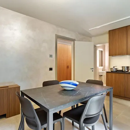 Brand New Boutique Apartment In The Heart Of Venice