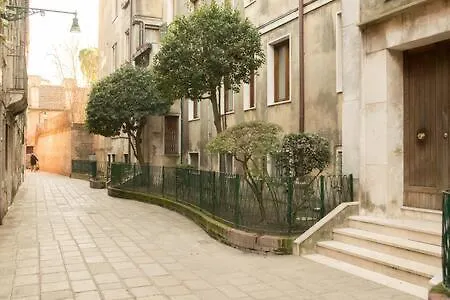 Casa Emimi Appartement *