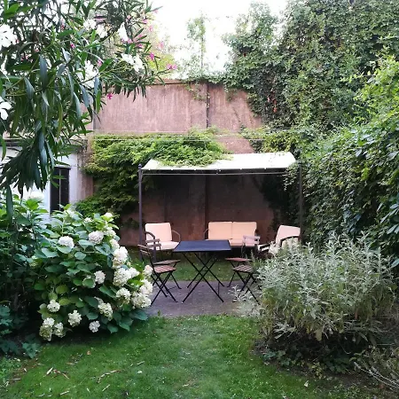 Accogliente A Dorsoduro Con Giardino! * Venice