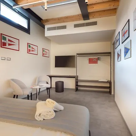 8 Loft ヴェネツィア