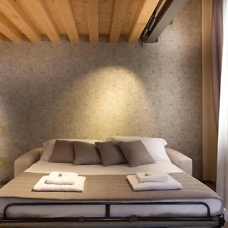 8 Loft ヴェネツィア
