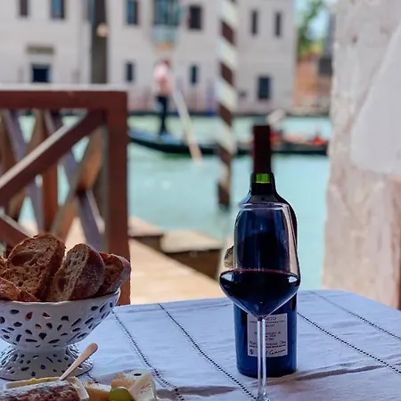 Ca' Dei Cuori On The Grand Canal 公寓 *