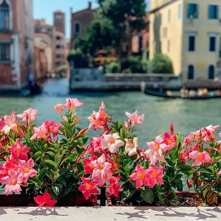 Apartment Ca' Dei Cuori On The Grand Canal Venice