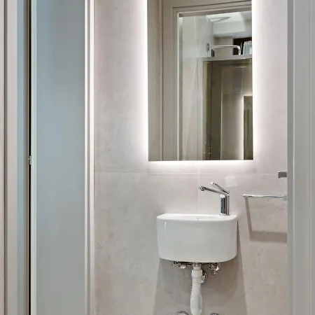 Brand New Boutique Apartment In The Heart Of Venice *