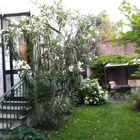 Apartment Accogliente A Dorsoduro Con Giardino!