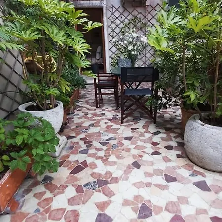 A Private Terrace In The Heart Of Venice