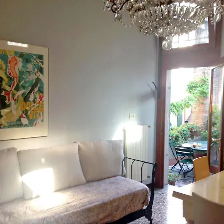 A Private Terrace In The Heart Of * Venice