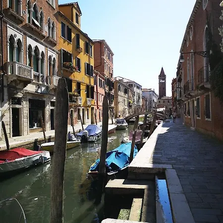 Apartment Gorgeous Venetian With Canal View *